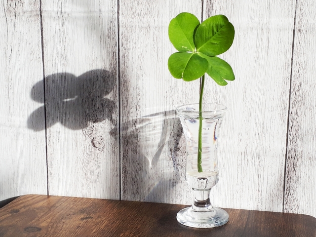 彼氏と浮気相手の女を別れさせる、効果的なおまじないを紹介！